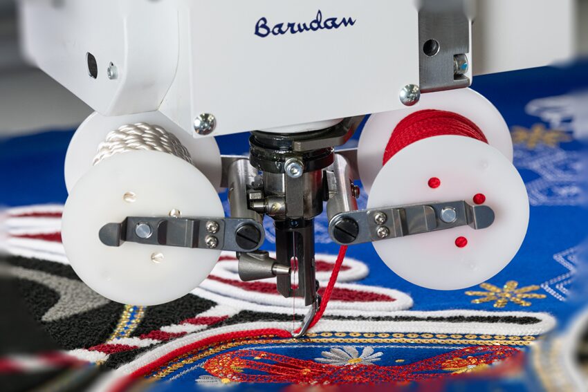 Barudan BEKS-HLCLZ — Triple-Combination Embroidery Machine